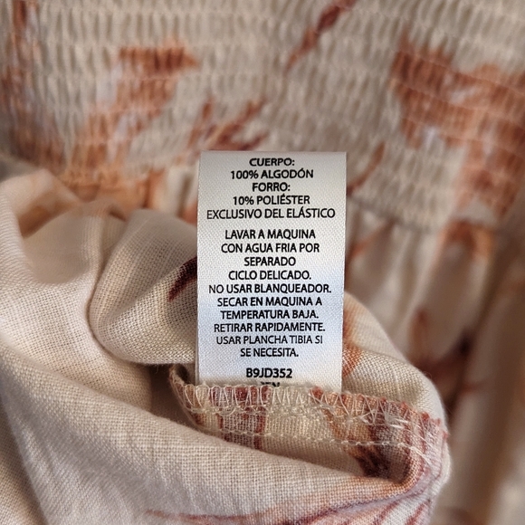 Derek Heart Summer Floral Dress - Picture 4 of 4